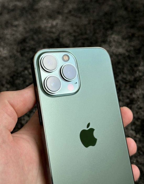 Продам айфон 13 про