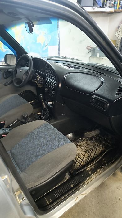 Нива Шевроле 2005г