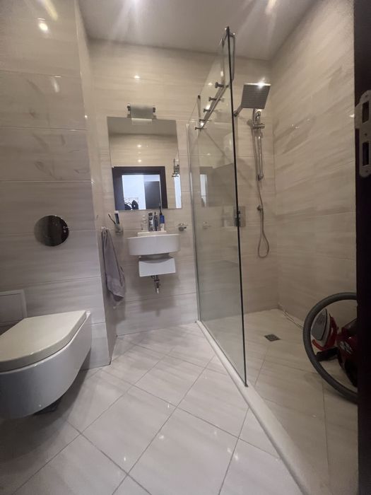 Дава се под наем Тристаен апартамент в Варна, м-т Траката - 117 кв.м за 816 € - Снимка #3