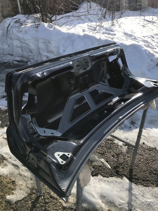 Крышка багажника Шкода Суперб