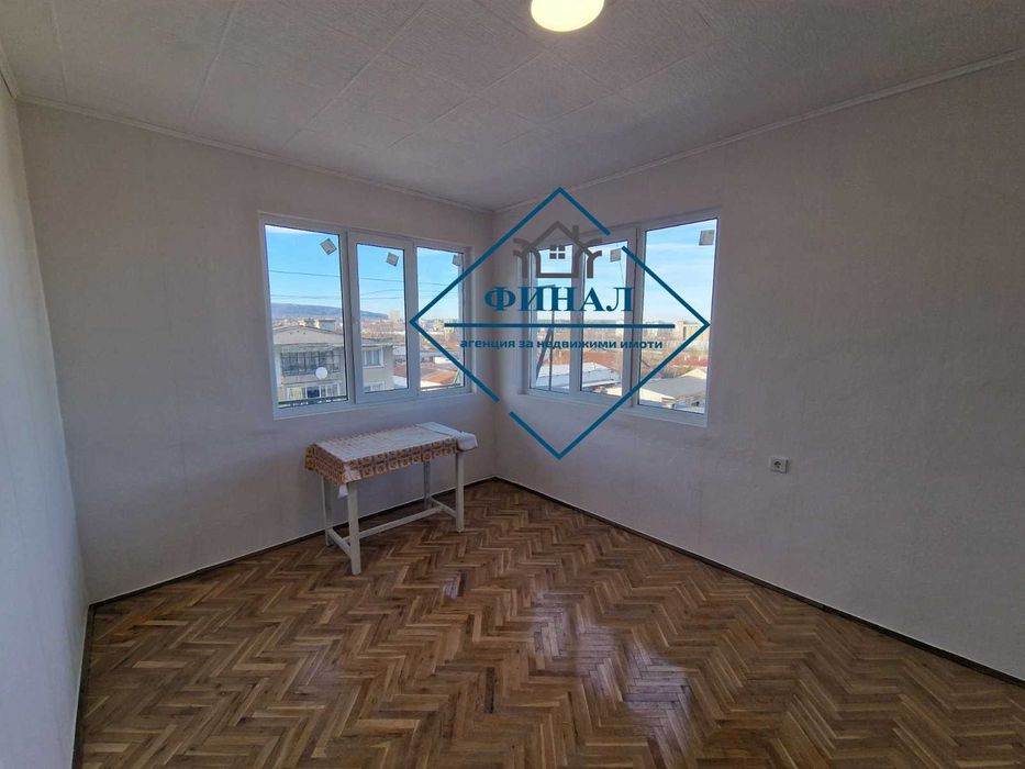 Продава се Тристаен апартамент в Шумен, Добруджански - 78 кв.м за 1275 €/кв.м - Снимка #5