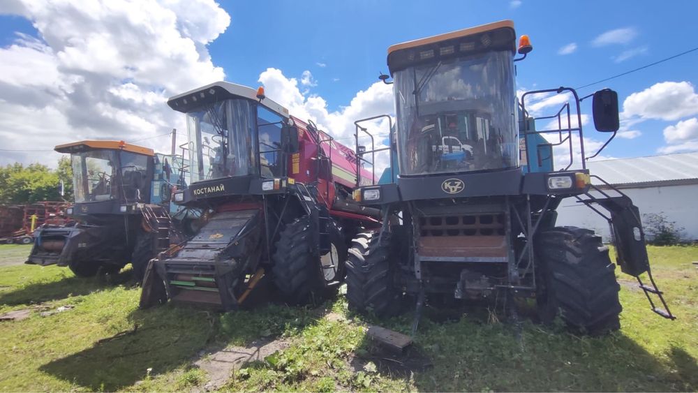 Продам 3 комбайна Есиль-740