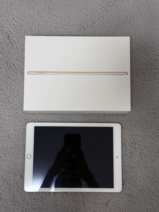 iPad 9 128GB Златен