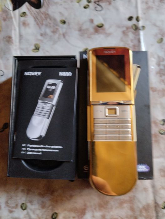 NOVEY N880 телефон в новом состояние