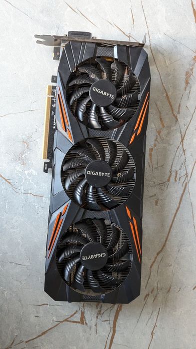 Видеокарта Gigabyte 1070 8 gb