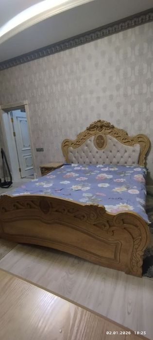 Spalniy kamplekt srochniy sotiladi 600000 som