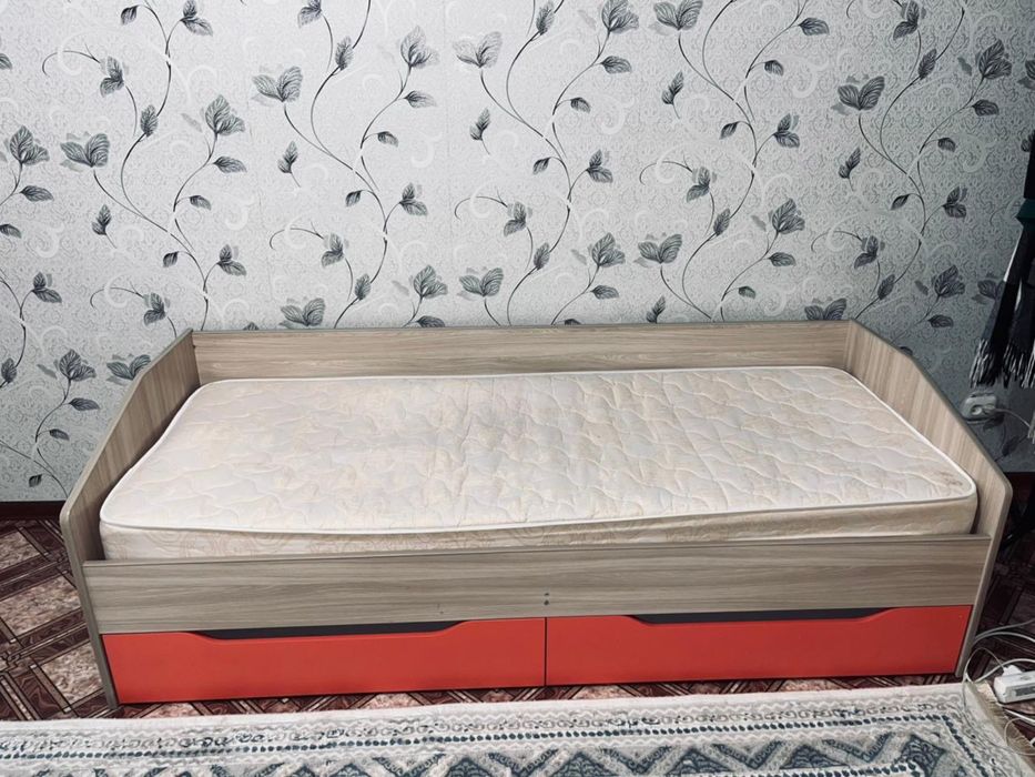 Продаю кровать