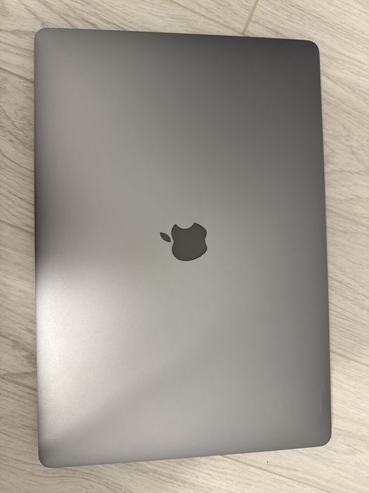 Laptop Apple MacBook Pro 15” 2018 I7 16Gb 512Gb