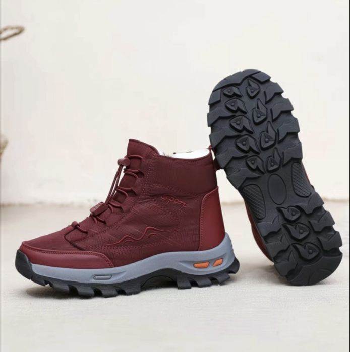 Зимние женские ботинки