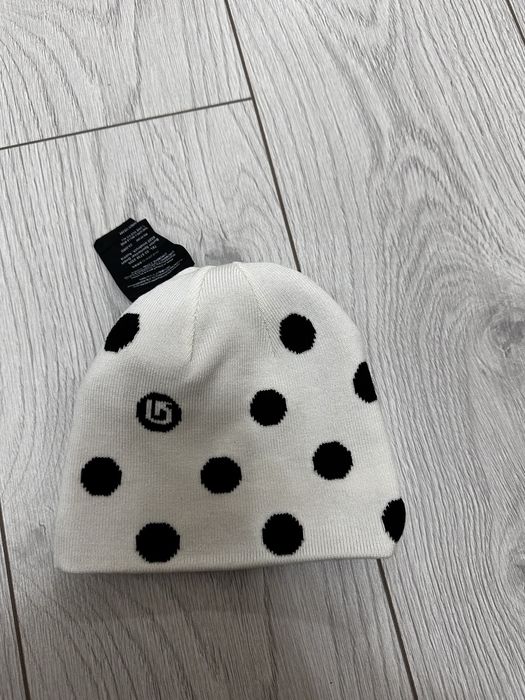 Продам шапку спортивную