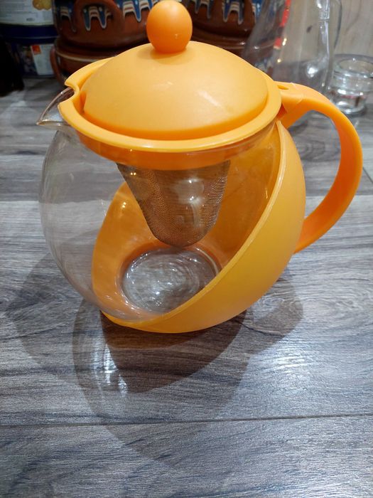 Продавам кана за чай