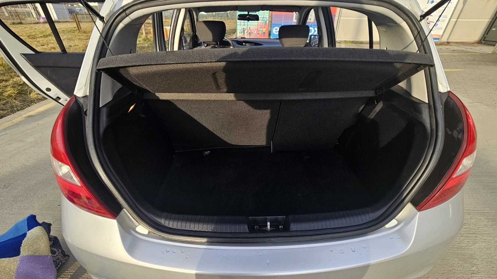 vand HYUNDAI I20, stare buna, km reali, fara accidente