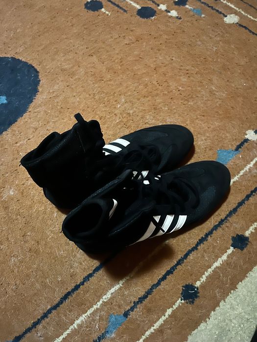 Продавам обувки за бокс