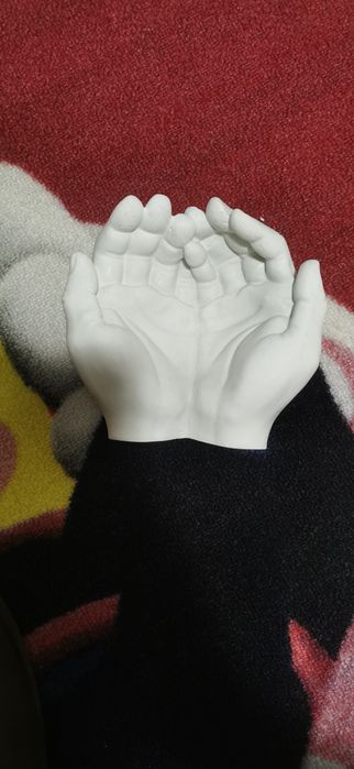 Керамична поставка ръце