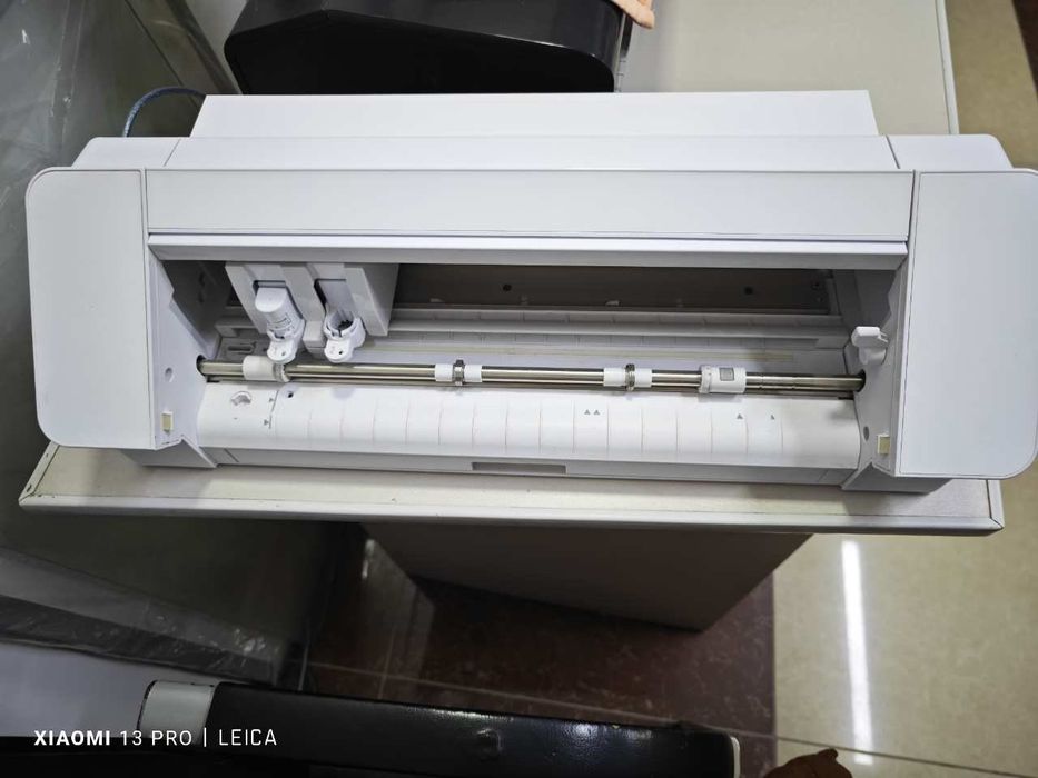 Ризак камео 4 сотилади