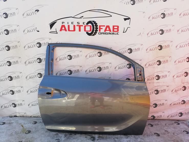Usa dreapta fata Opel Adam an 2012-2013-2014-2015-2016-2017-2018-2019