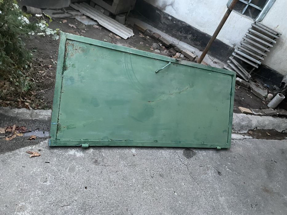 Продам хорошую дверь