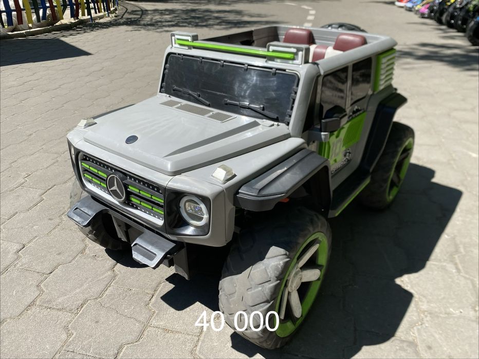 Продаю детскую машинку