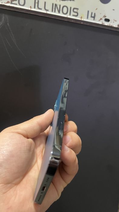 Iphone 12 pro sotiladi 128 gb infinity blue korobka dok