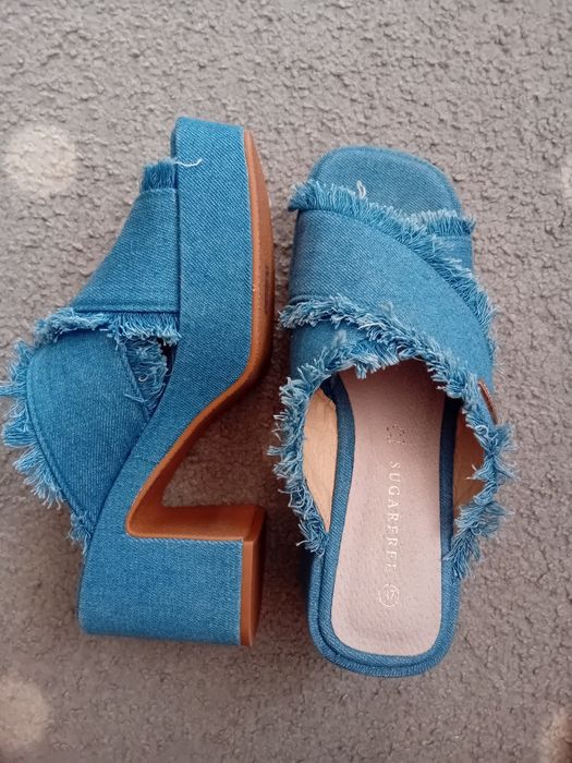 Дамски чехли на ток