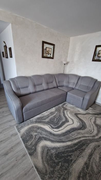 Vand canapea extensibilă ca noua