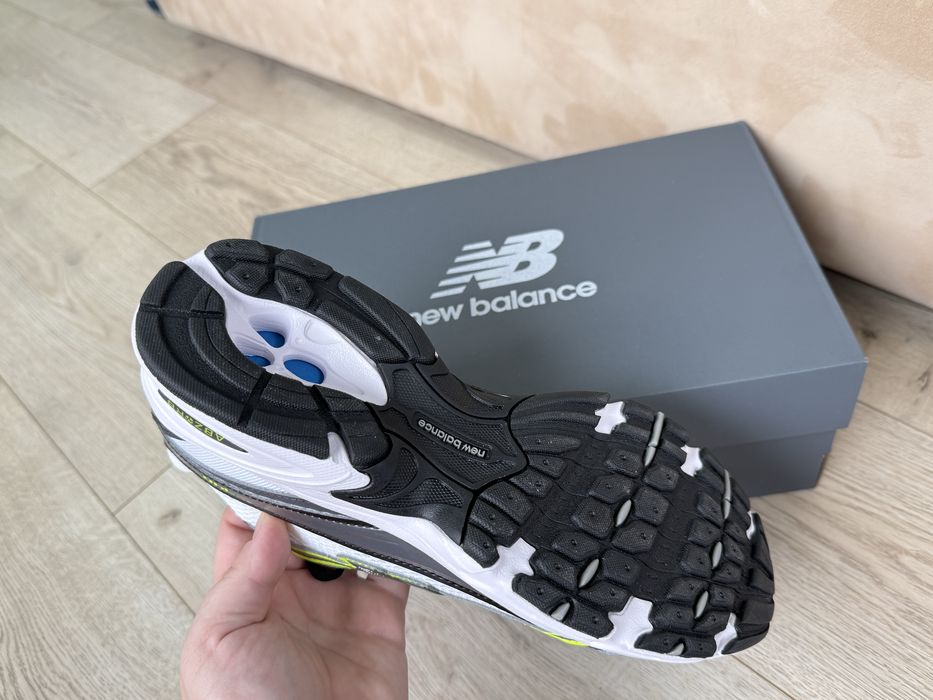 Кроссовки NB новые