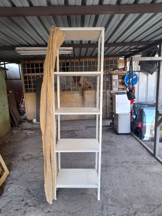 Стелаж и Масички