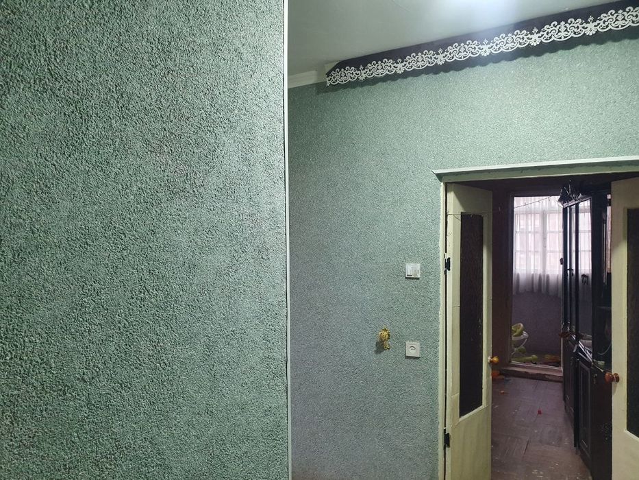 Ахангаран Эйвалекда срочно 1 хонали уй сотилади