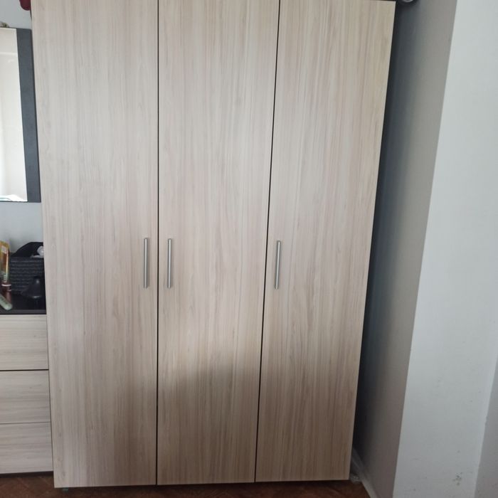 Комплект мебели за обзавеждане на спалня