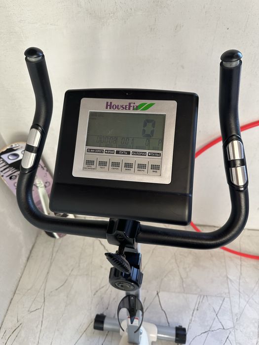 Велотренажёр HouseFit