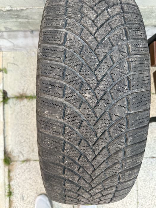 Продавам 4 броя зимни гуми 225, 60,18 Bridgestone BLIAZAK 05