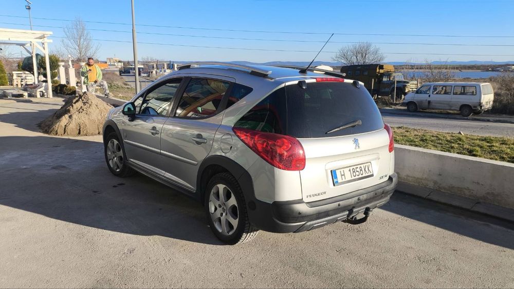 Peugeot 207 sw 2010 г.
