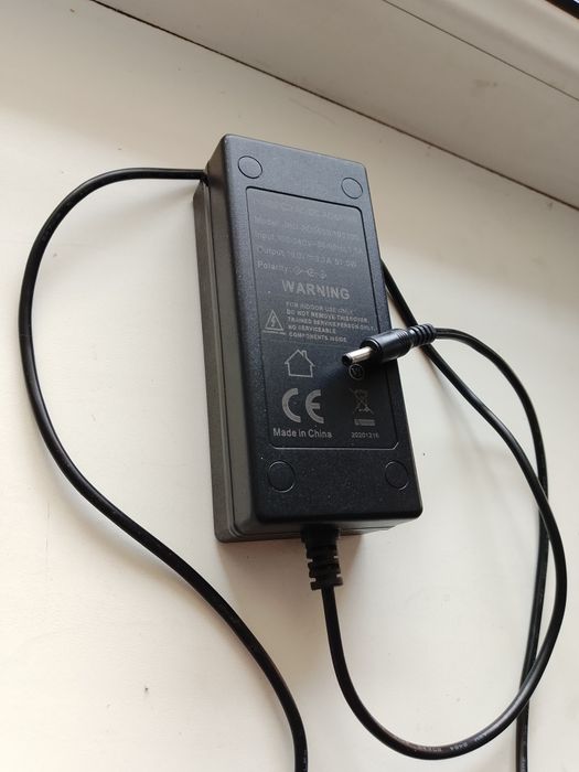 Зарядное устройство от ноутбука Neo