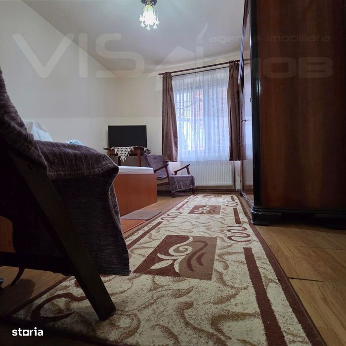 Apartament cu 3 camere - De vânzare