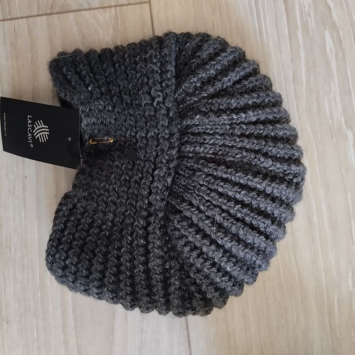 Продам шапку женскую