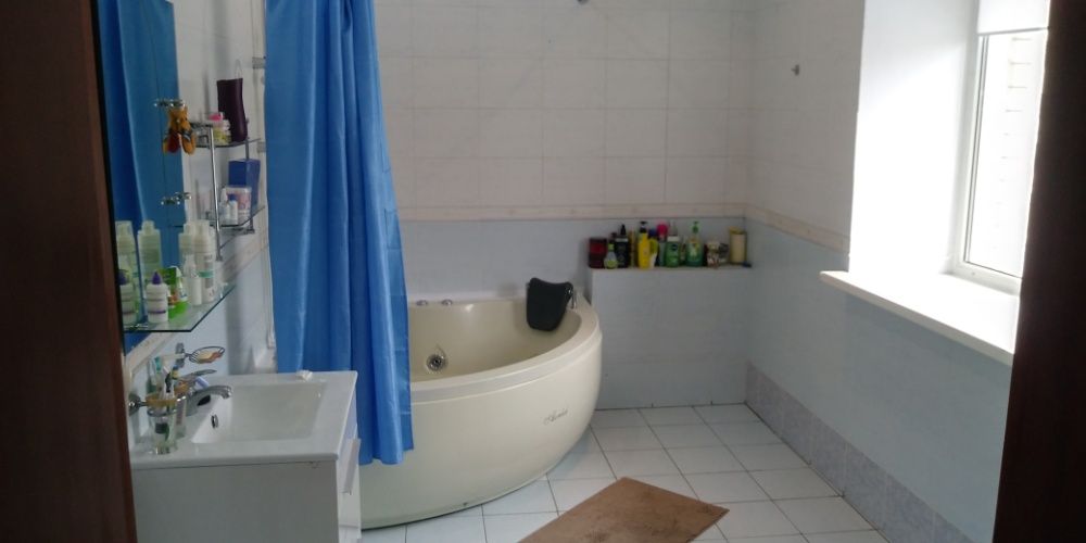 продается коттедж