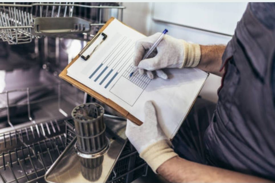 Tehnicieni autorizați, oferim servicii de reparat mașini de spălat