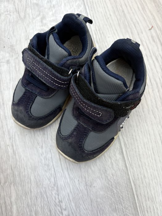 Обувь детская по 500тг