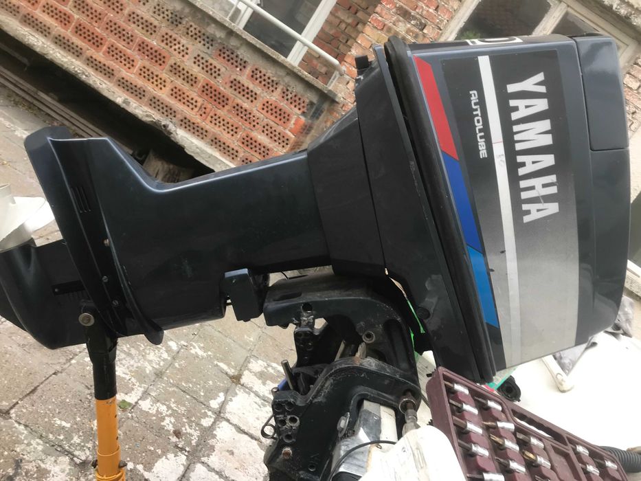 продава се лодка