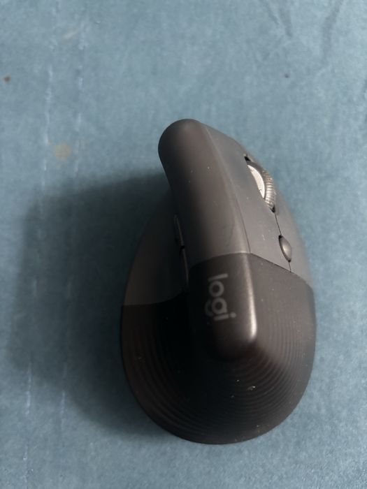 Мышь Logitech Lift Vertical