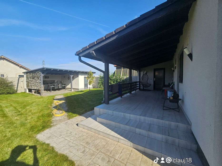 Casa moderna , întrare Santandrei,  drumul nou, MERITĂ VĂZUTĂ!