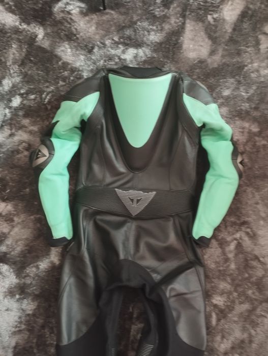 Дамски кожен мото екип Dainese 40 (XS-S)