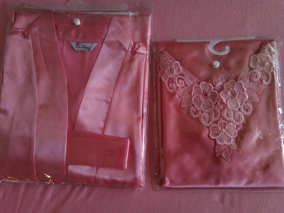 Сатенена нощница и халат