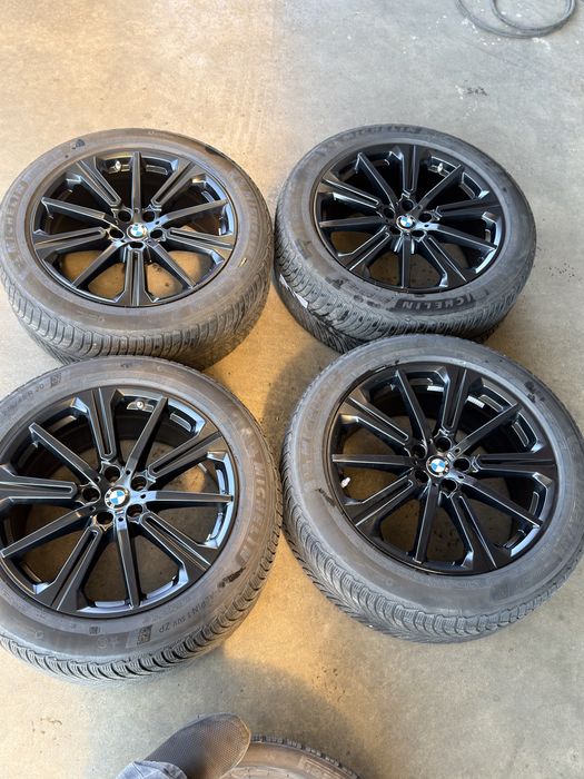 Vand jante originale Bmw X5-X6 G05-G06 pe 20” cu anvelope de iarnă