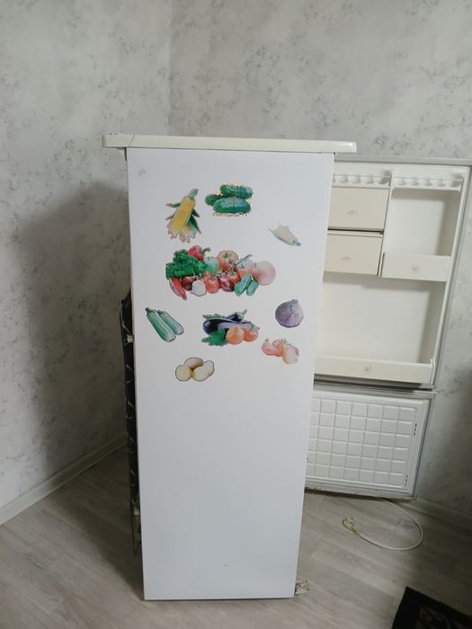 Продам холодильник в хорошем состояние!