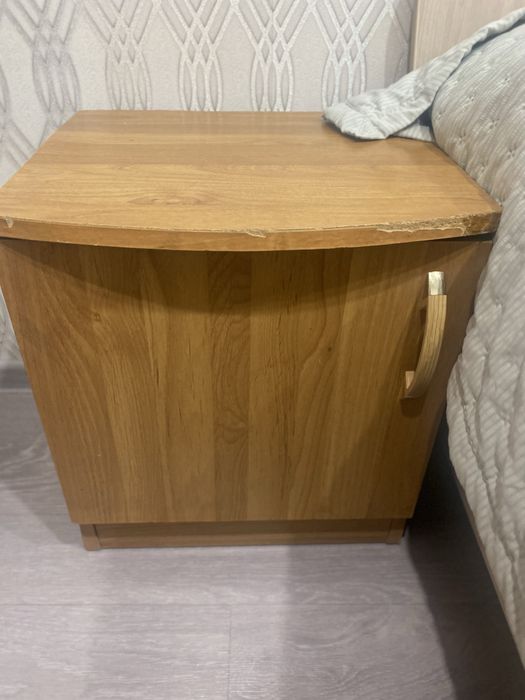 Продам тумбочки две штуки
