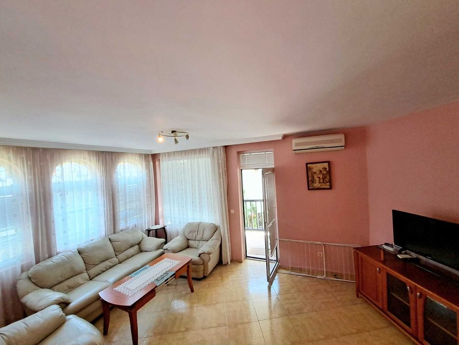 Продава се Тристаен апартамент в Свети Влас - 195000 кв.м за 1 €/кв.м - Снимка #7