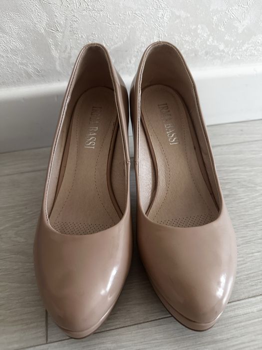 Продам б/у туфли 37 р