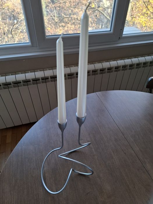 Елегантен свещник за вечерни свещи