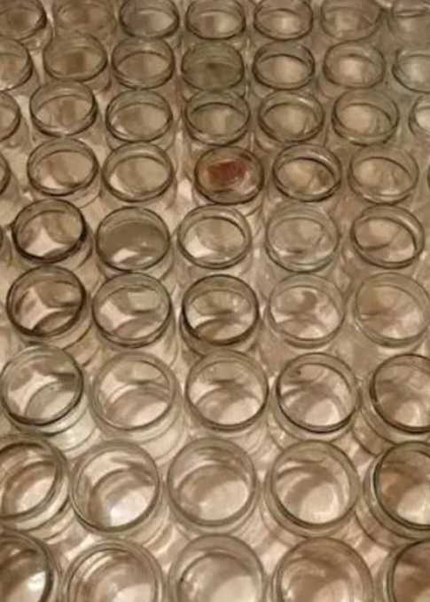 В продаже имеются банки объёмом 3, 2, 1 литр, а также 300–400 г.